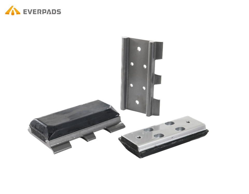 Best Paver Rubber Track Pads in 2022 Undercarriage EVERPADS